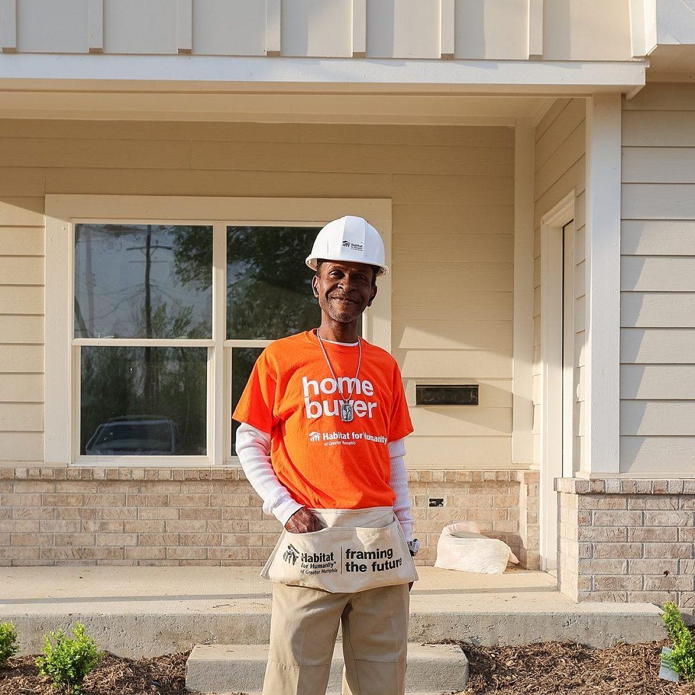 Homebuyer building home
