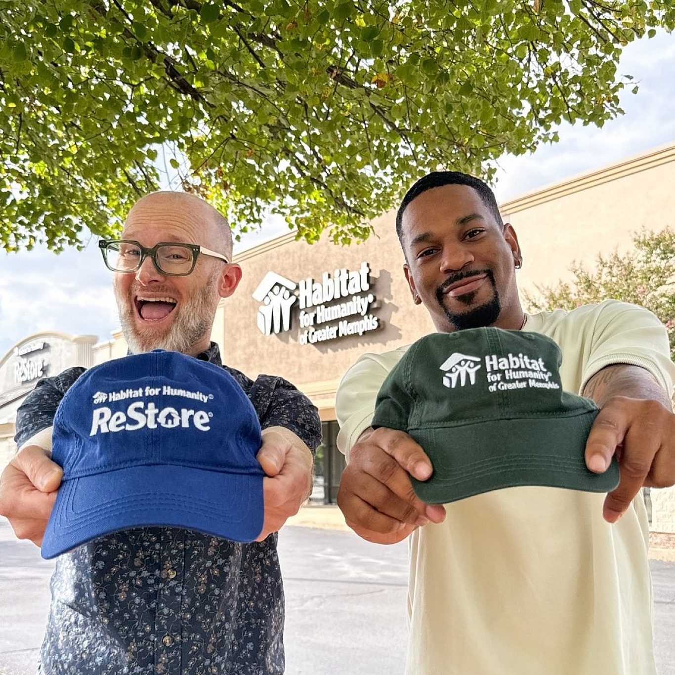 Volunteer Leader Green Blue Hats